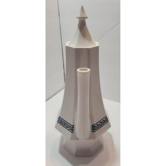 Vtg Independence Ironstone Castleton Japan Coffee Pot With Lid "Blue Tulip" - Picture 4 of 14